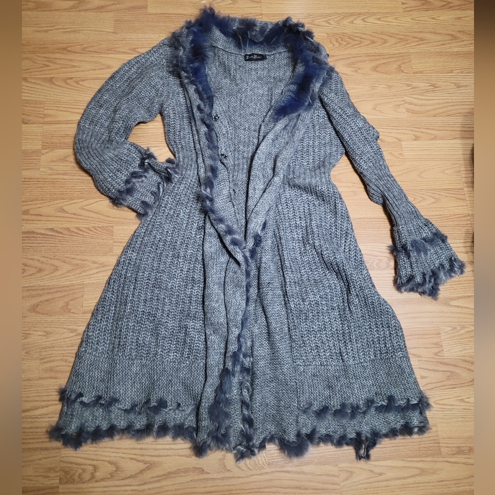 Treasure rock sweater